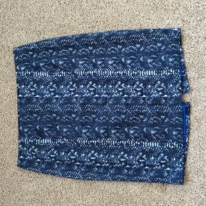 Tahari Blue/White Snakeskin Print Lined Cotton Pencil Skirt